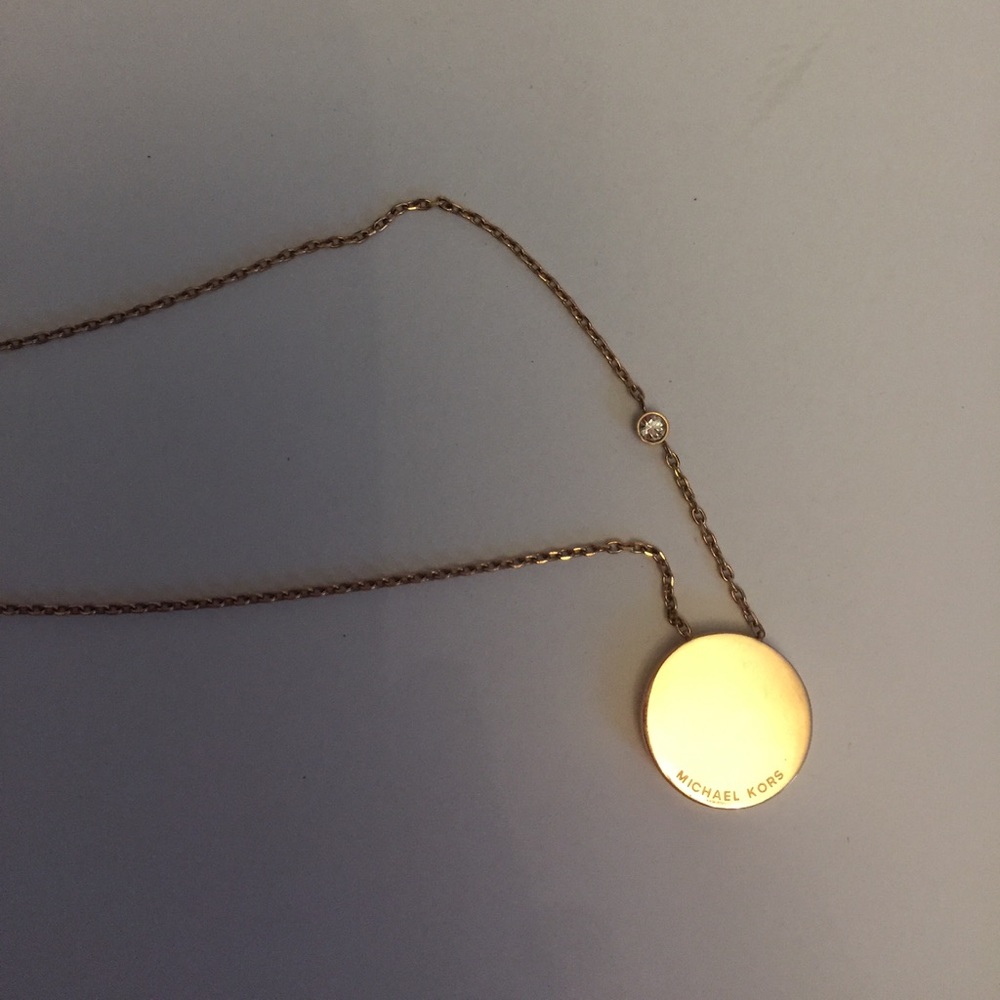Michael Kors rose gold pendant necklace - Picture 3 of 4